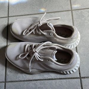 Adidas Bounce Training Shoes